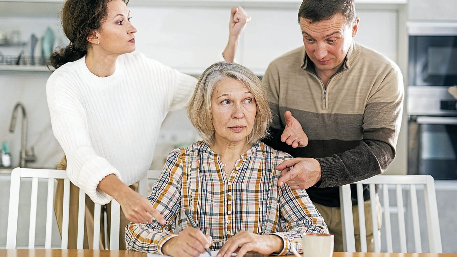 Опрос/Цифры Нижней Австрии – Наследование: почти в каждой второй семье уже был спор