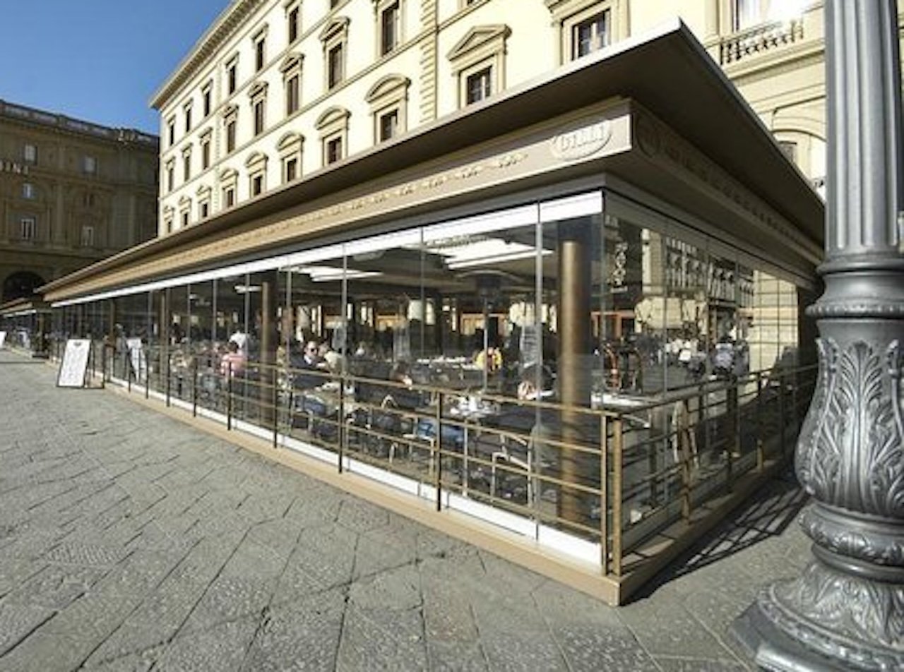 Флоренция ужесточает правила ужина на открытом воздухе в зоне ЮНЕСКО